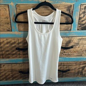 🪢NWOT🪢 Bundle 5 items @ 10$, pay only 30$ - Under Armour Off White Tank Top